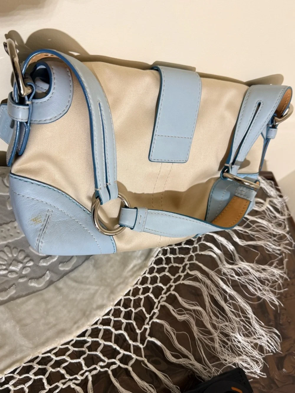 Vintage Coach Soho Hampton Flap Shoulder Bag Blue Cream Buckle Y2K - Picture 5 of 10